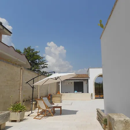 Casale Maria 3*